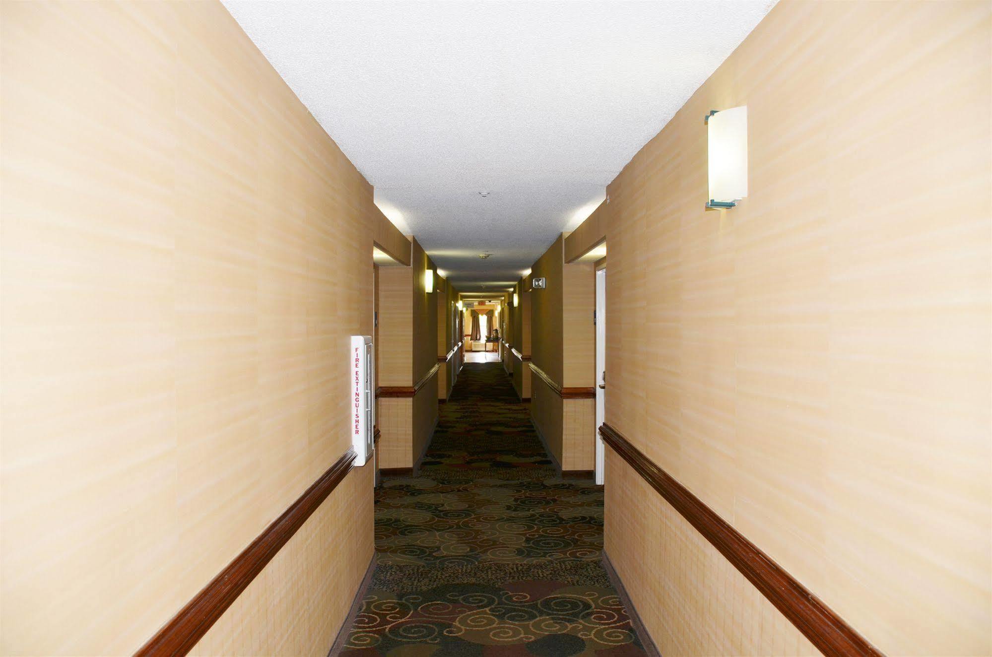 Red Roof Inn Washington, Nc Buitenkant foto